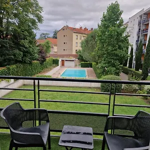 jardin-dalexis.hotels-rhonealpes.com/