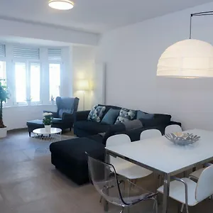high-class-flat.luxembourghotelsguide.com/