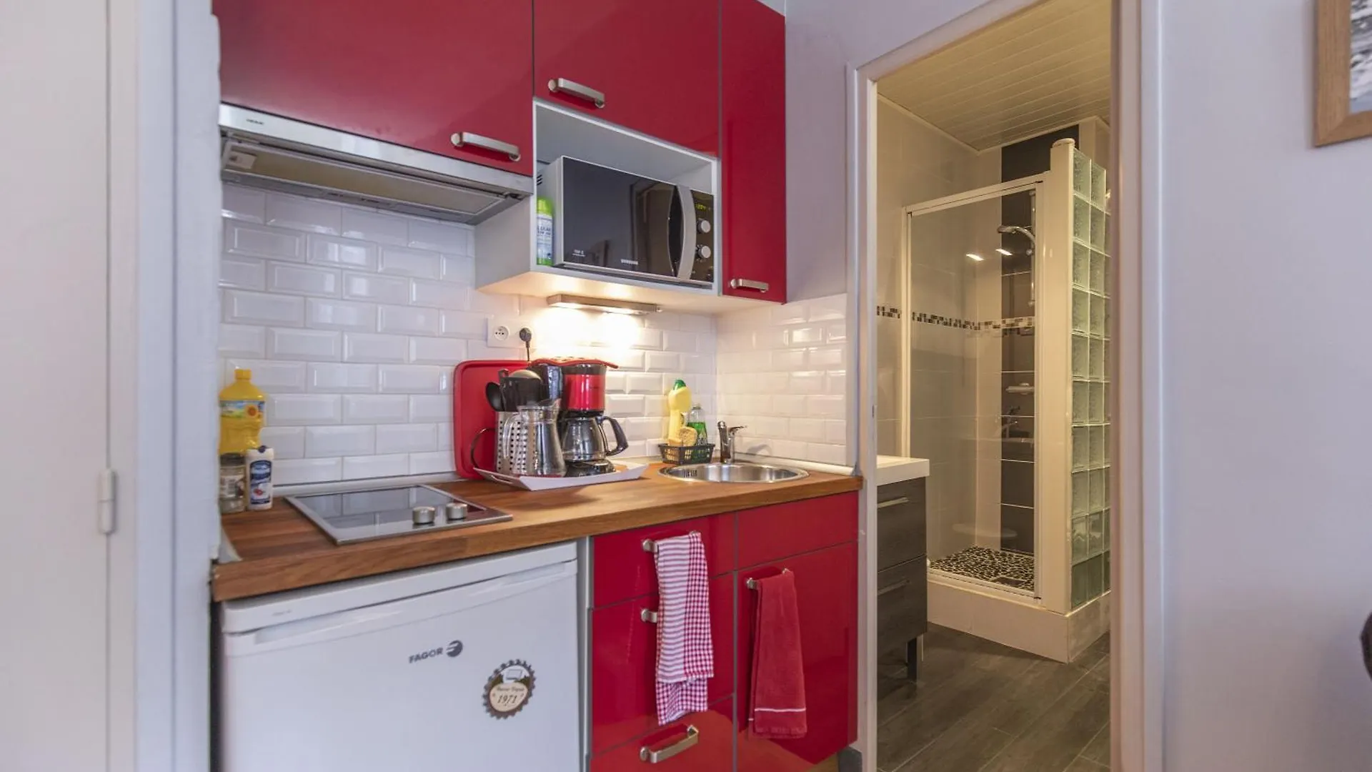 Cauterets Georgina Apartment 0*,  France